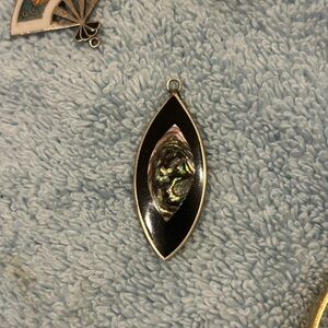 Black onyx & Abalone pendant